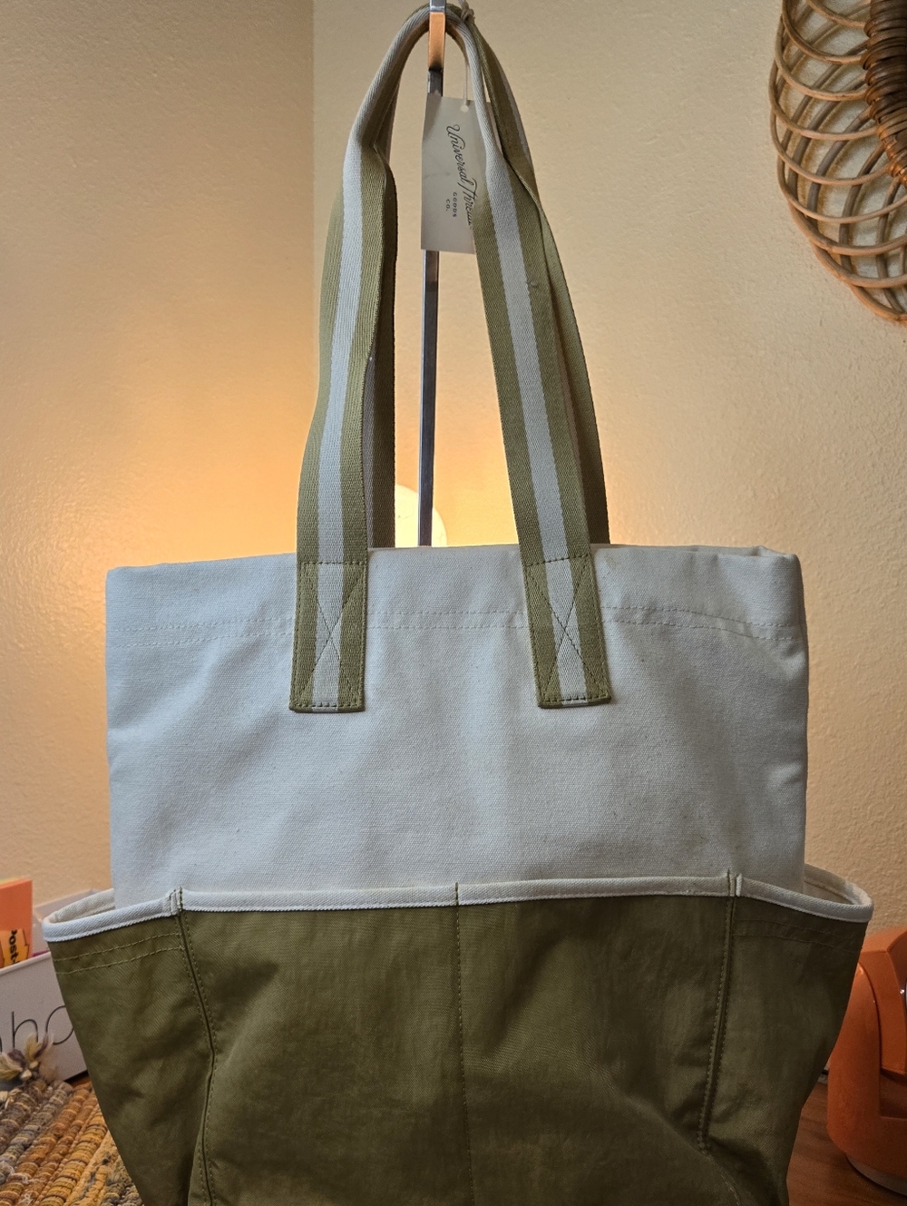 Universal Thread NWT Canvas Two-Tone Olive & Cream Tote Bag Beachy Resort wear